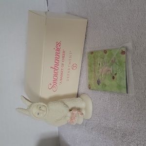 Snowbunnies "A basket of Cheer"